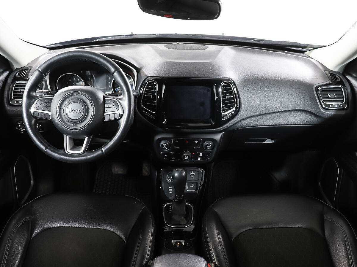Jeep Compass с пробегом — 2019 год. Фото: #11