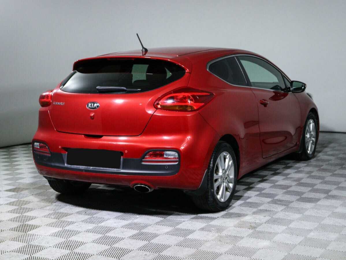 Kia Ceed с пробегом — 2013 год. Фото: #3
