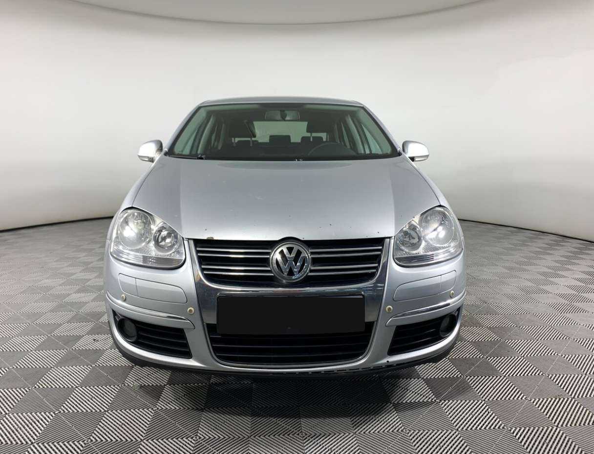 Volkswagen Jetta с пробегом — 2009 год. Фото: #1