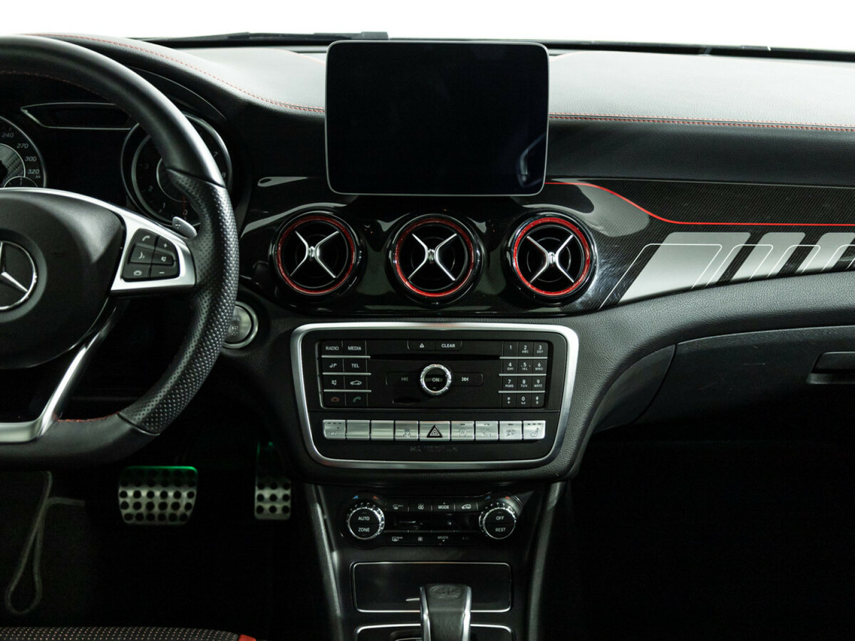 Mercedes-Benz GLA AMG с пробегом — 2019 год. Фото: #13
