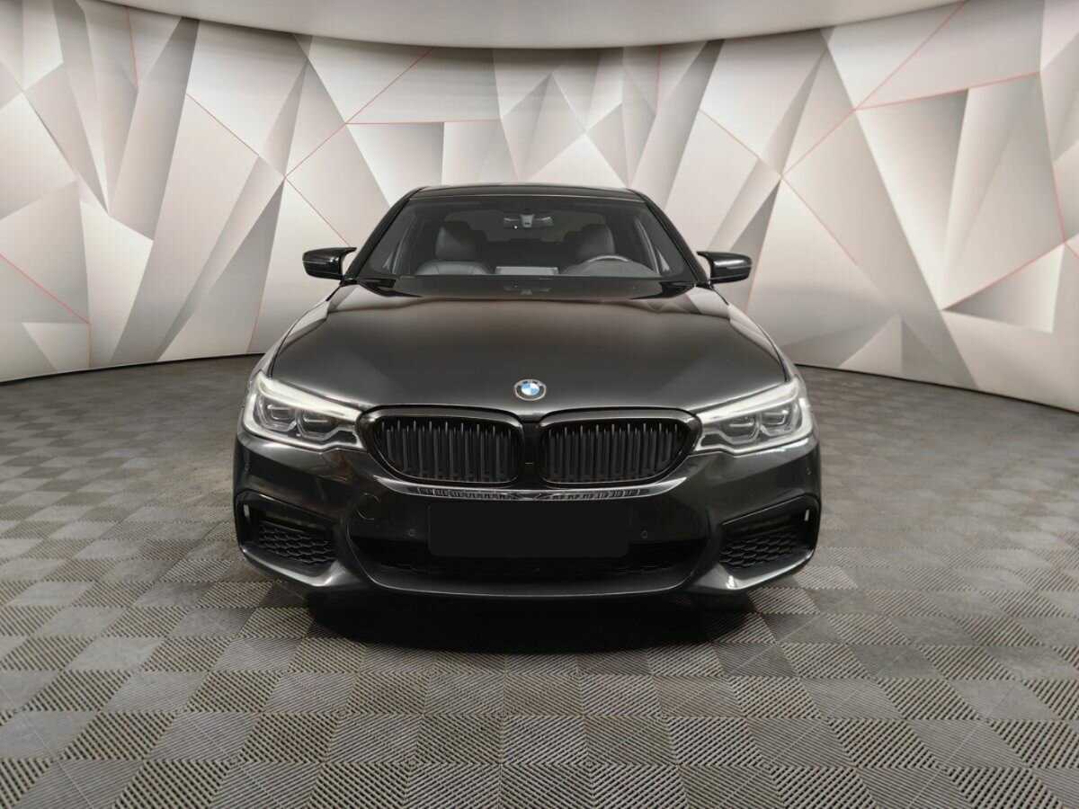 BMW 5 серии с пробегом — 2018 год. Фото: #6