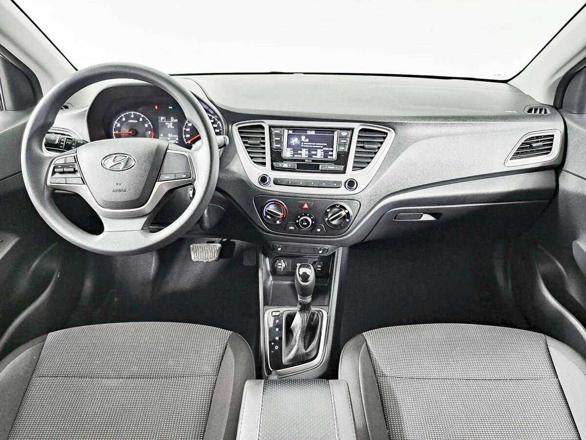 Hyundai Solaris с пробегом — 2021 год. Фото: #11