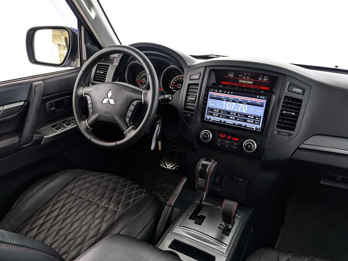Mitsubishi Pajero с пробегом — 2011 год. Фото: #22
