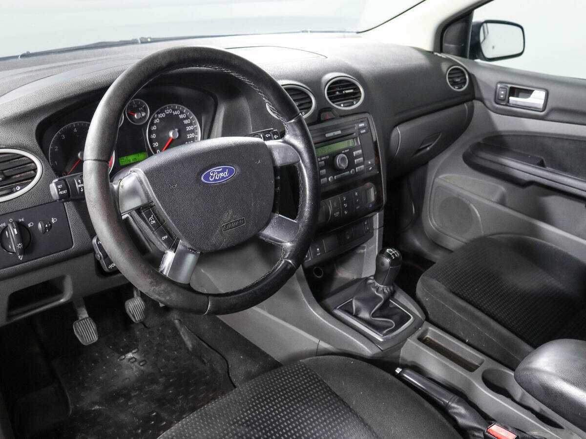 Ford Focus с пробегом — 2006 год. Фото: #11
