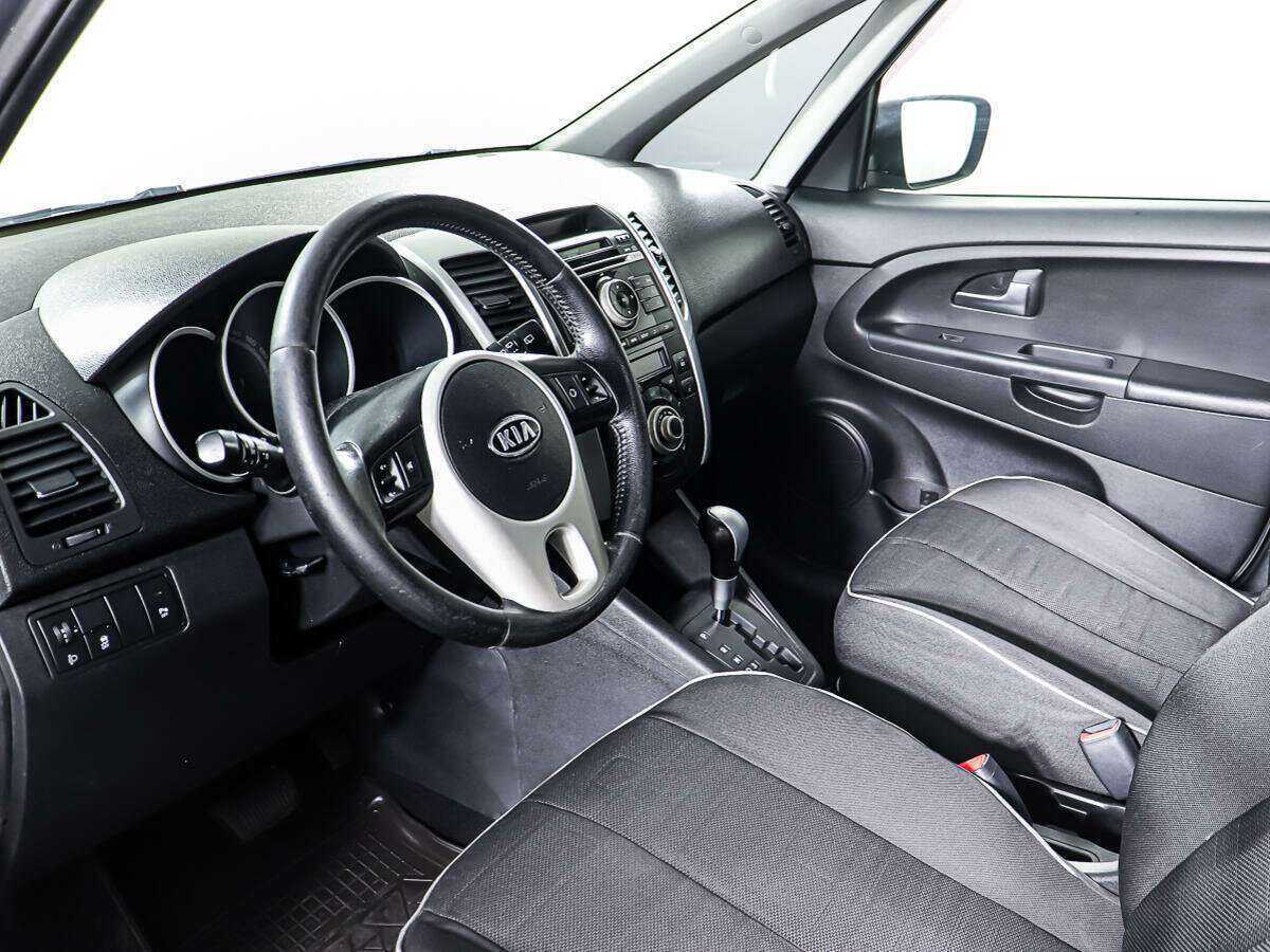 Kia Venga с пробегом — 2011 год. Фото: #12