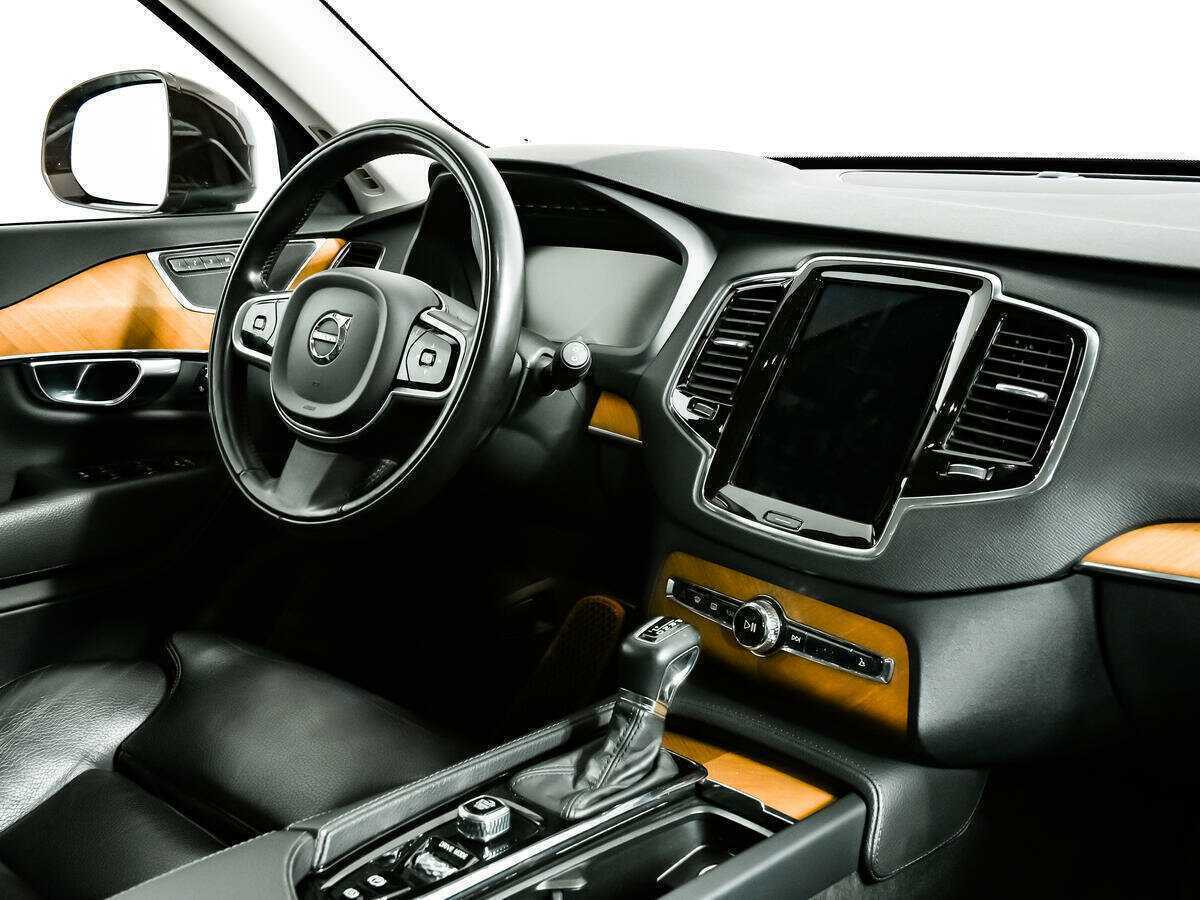 Volvo XC90 с пробегом — 2017 год. Фото: #8