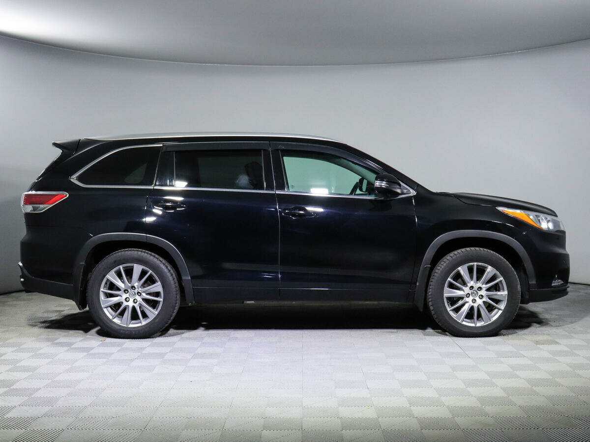 Toyota Highlander с пробегом — 2013 год. Фото: #3