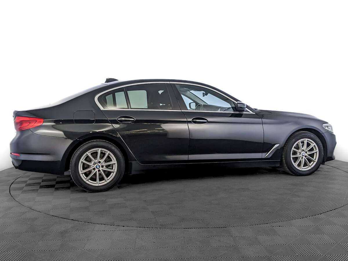 BMW 5 серии с пробегом — 2018 год. Фото: #3