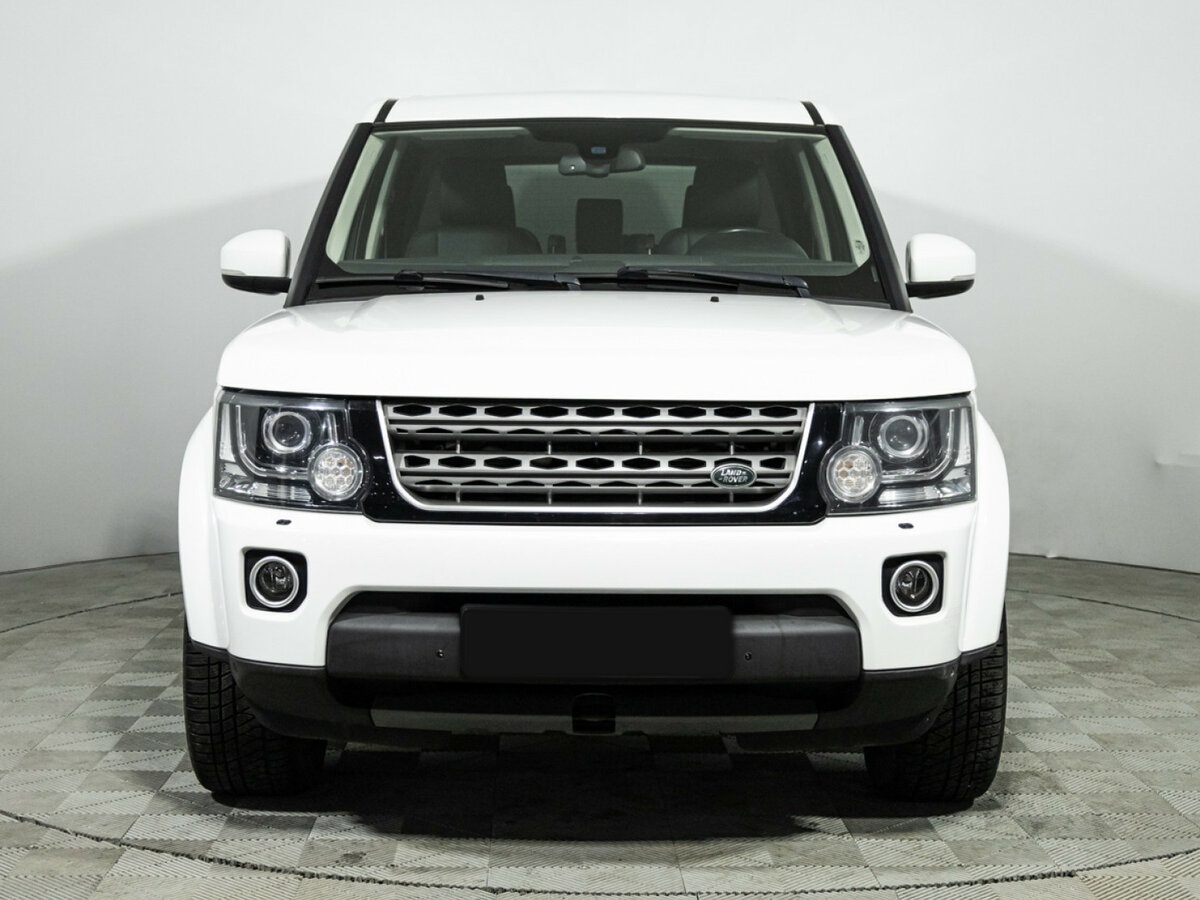 Land Rover Discovery с пробегом — 2015 год. Фото: #1