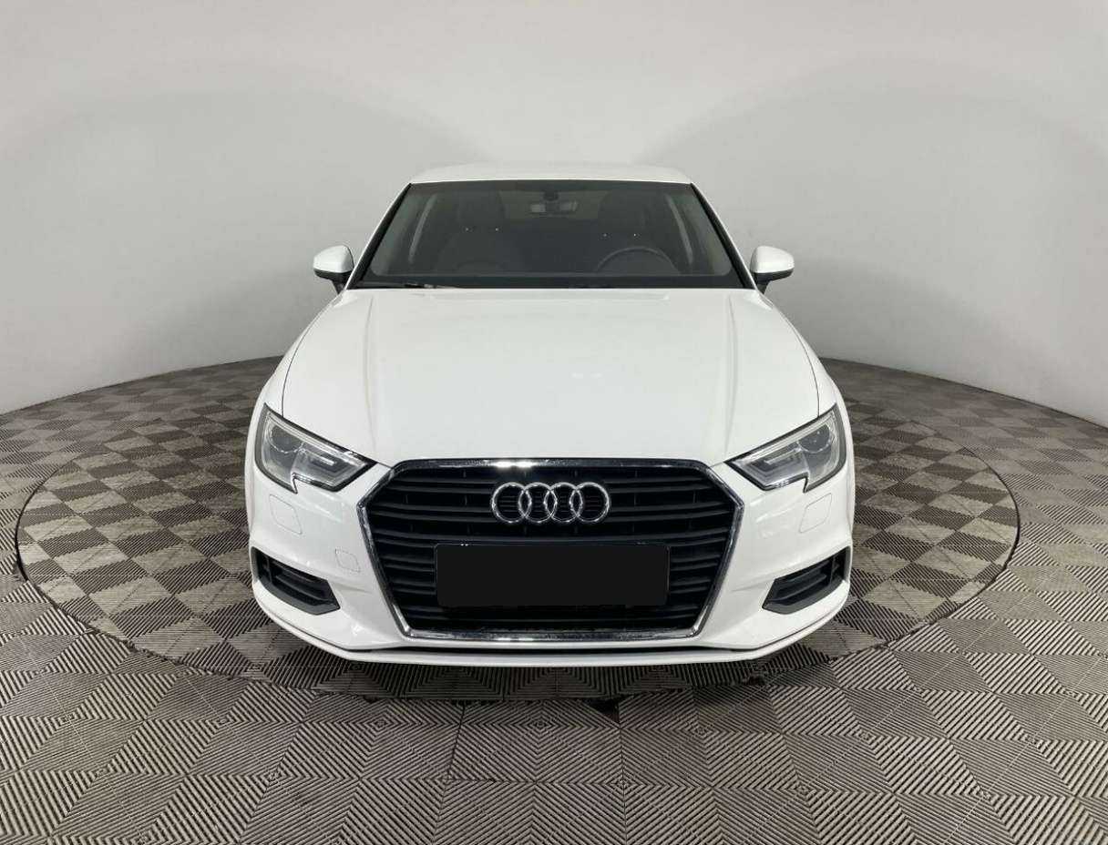 Audi A3 с пробегом — 2018 год. Фото: #1