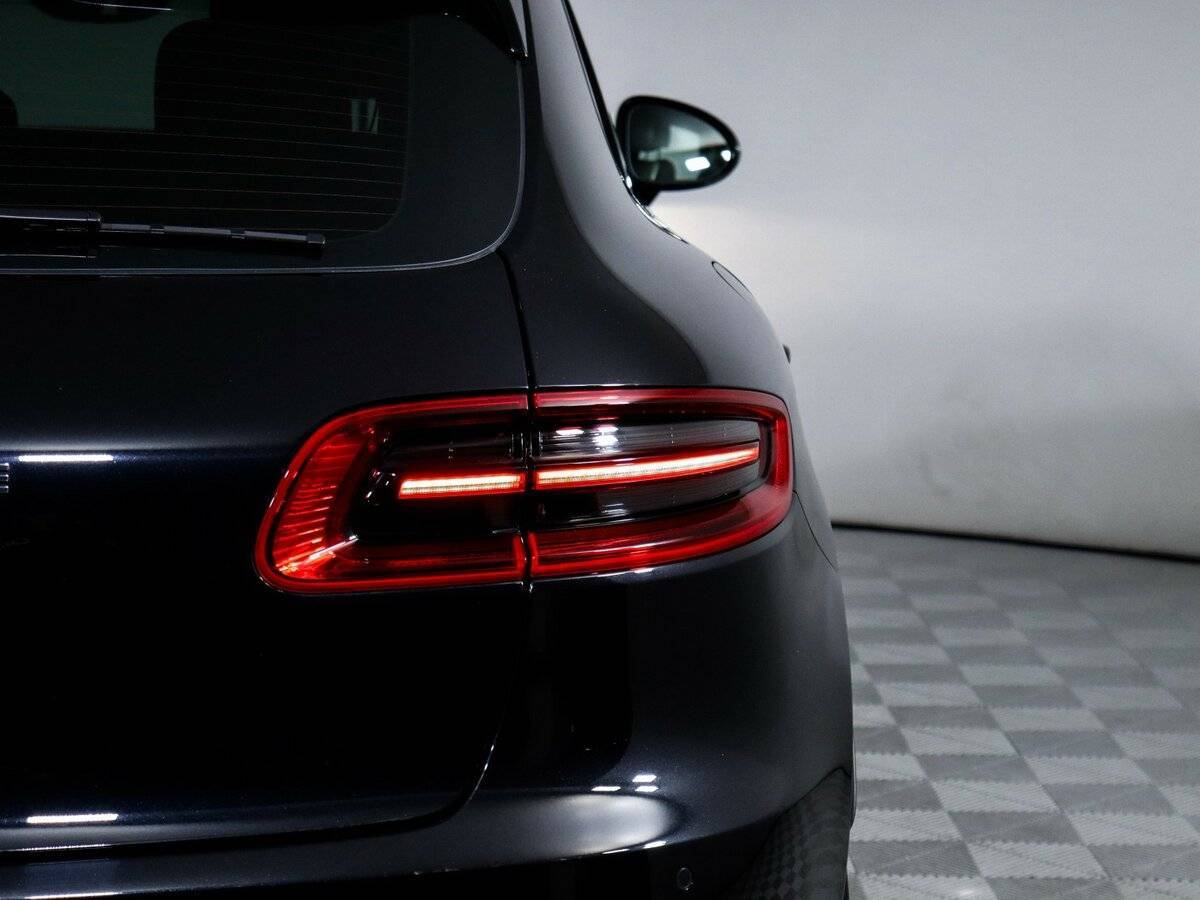 Porsche Macan с пробегом — 2014 год. Фото: #16