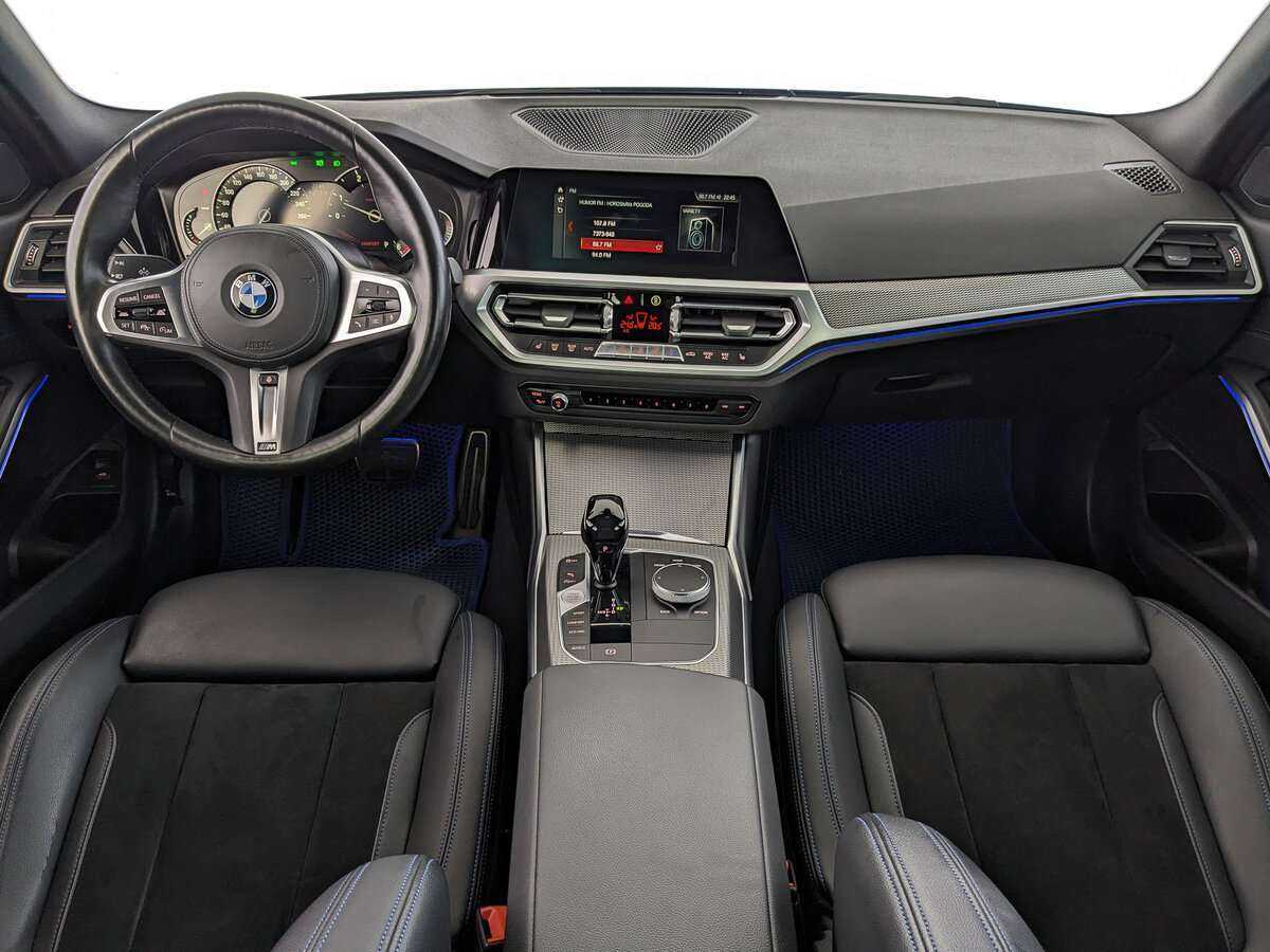 BMW 3 серии с пробегом — 2020 год. Фото: #9