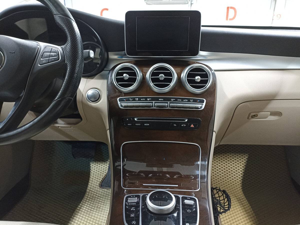 Mercedes-Benz GLC с пробегом — 2017 год. Фото: #14