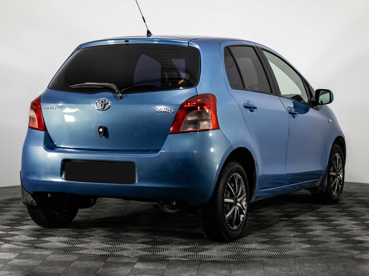Toyota Yaris с пробегом — 2007 год. Фото: #4