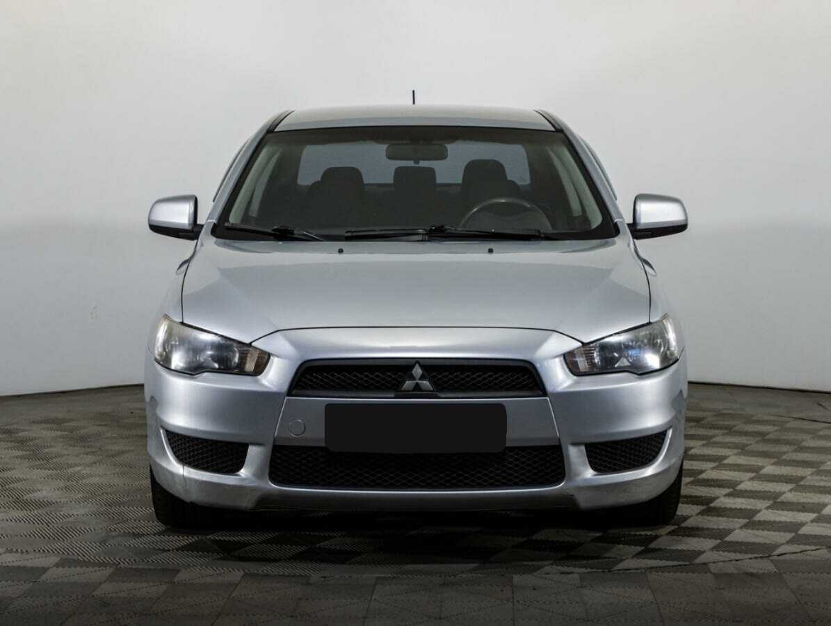 Mitsubishi Lancer с пробегом — 2010 год. Фото: #1