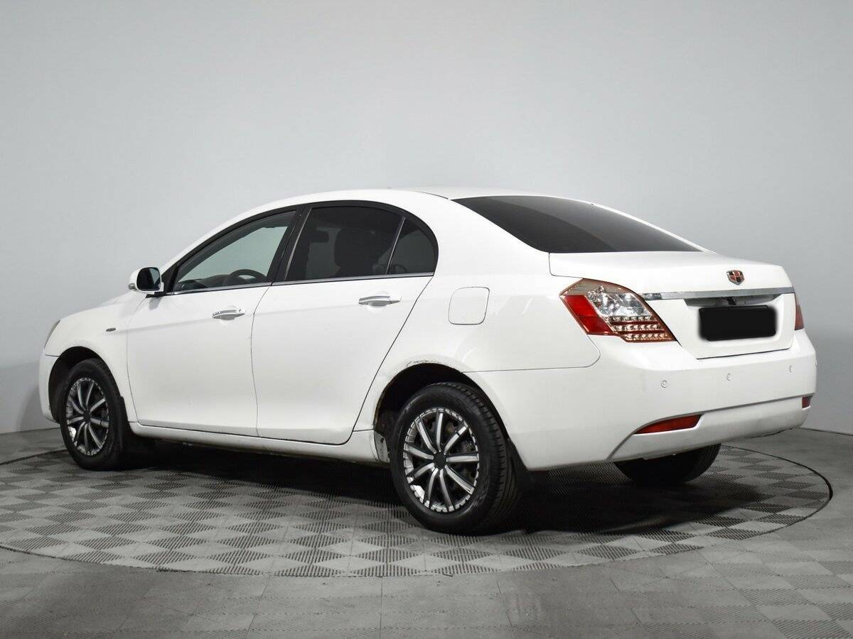 Geely Emgrand EC7 с пробегом — 2013 год. Фото: #6