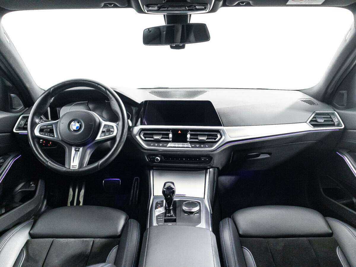 BMW 3 серии с пробегом — 2020 год. Фото: #12