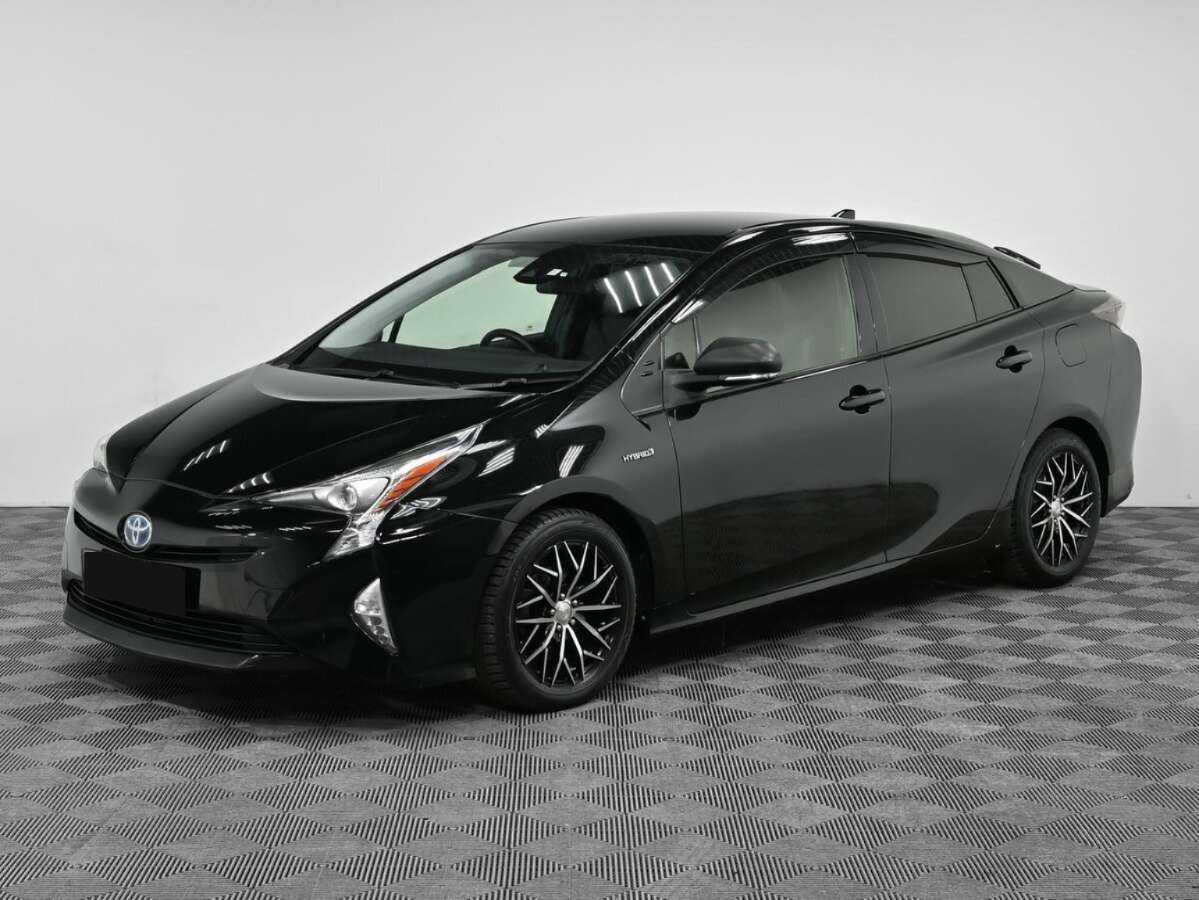 Toyota Prius с пробегом — 2016 год. Посмотреть фото