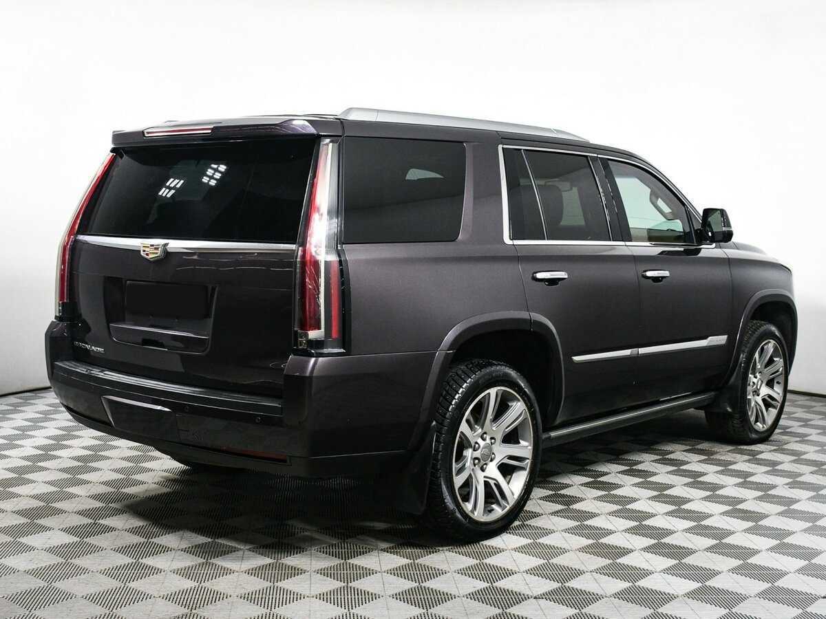 Cadillac Escalade с пробегом — 2016 год. Фото: #3
