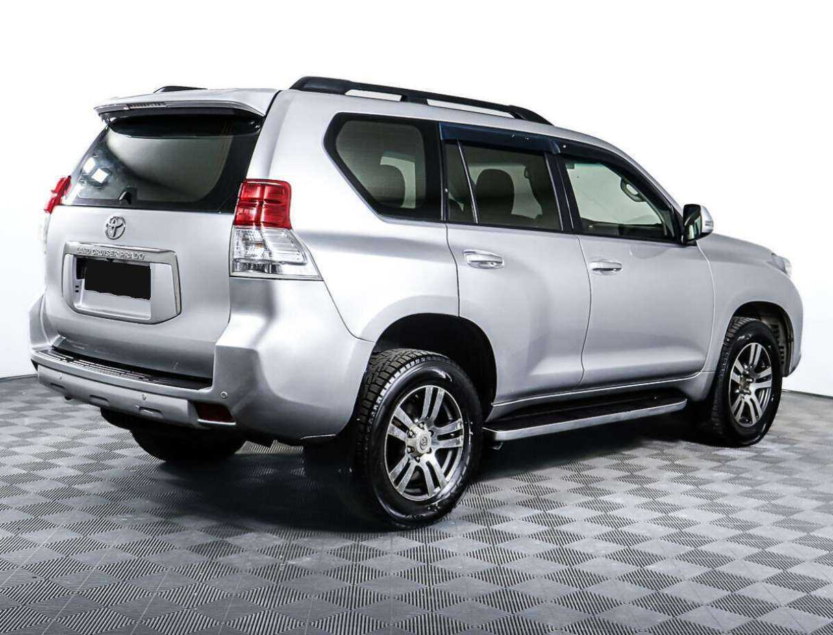 Toyota Land Cruiser Prado с пробегом — 2012 год. Фото: #4