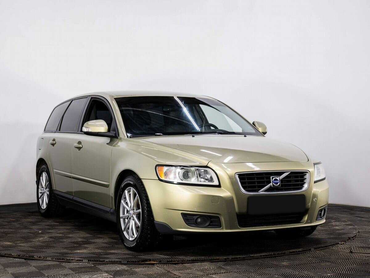 Volvo V50 с пробегом — 2009 год. Фото: #2