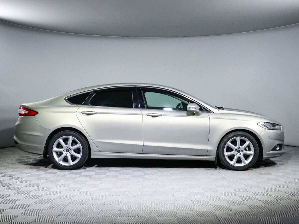 Ford Mondeo с пробегом — 2015 год. Фото: #3