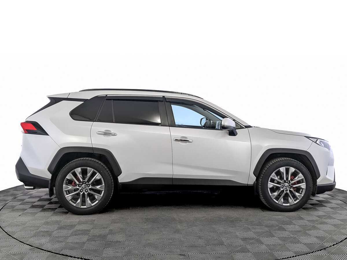 Toyota RAV4 с пробегом — 2019 год. Фото: #3