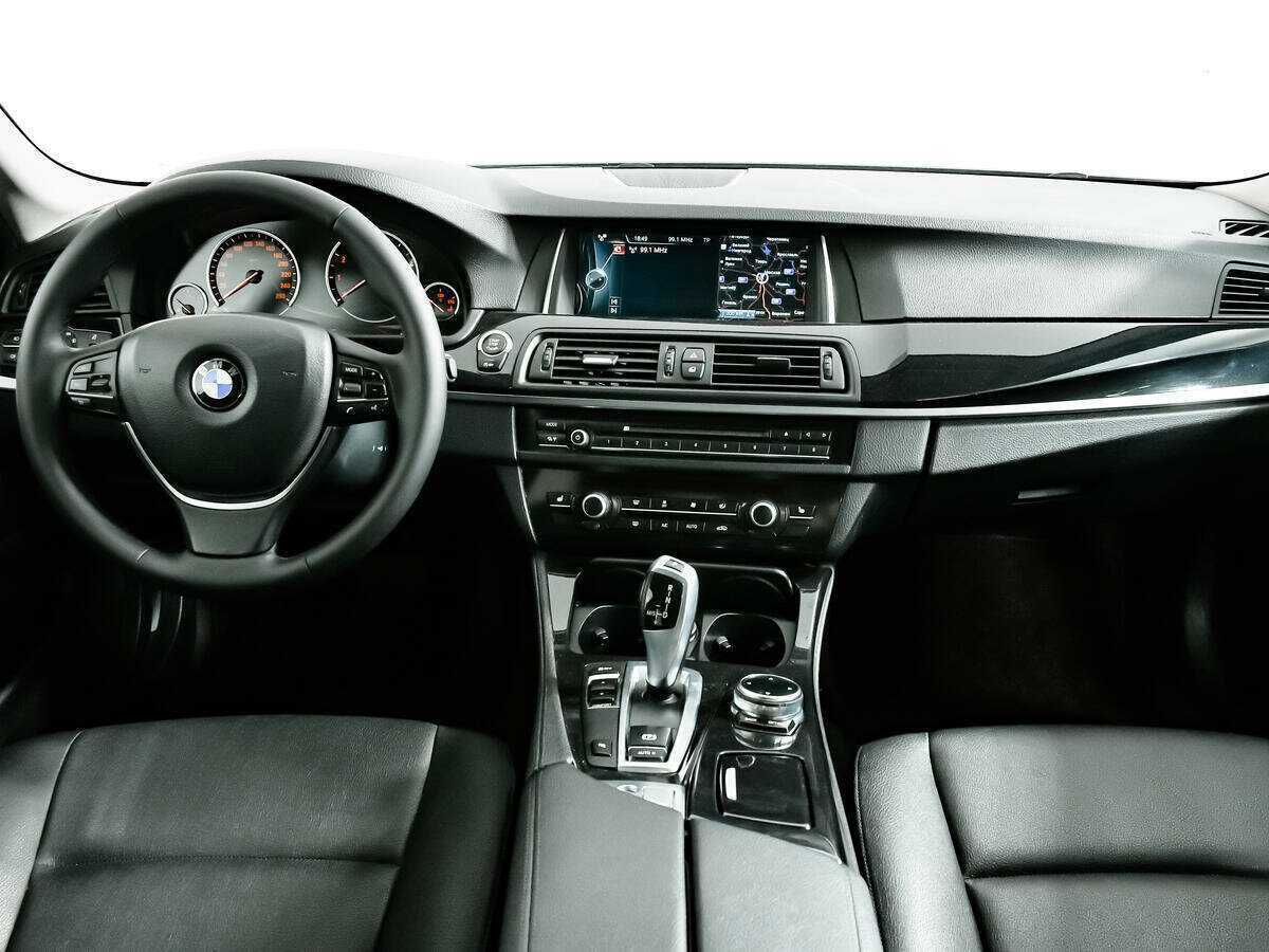 BMW 5 серии с пробегом — 2014 год. Фото: #9