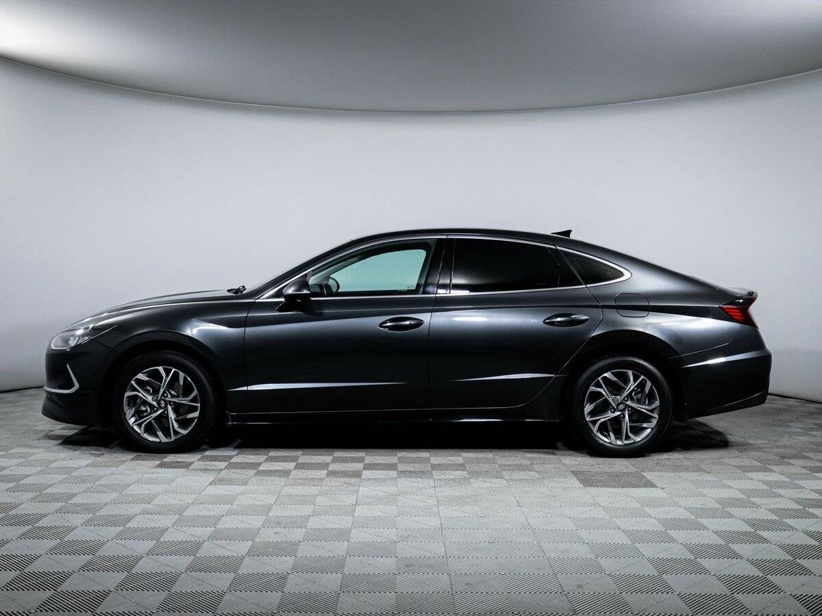 Hyundai Sonata с пробегом — 2022 год. Фото: #7