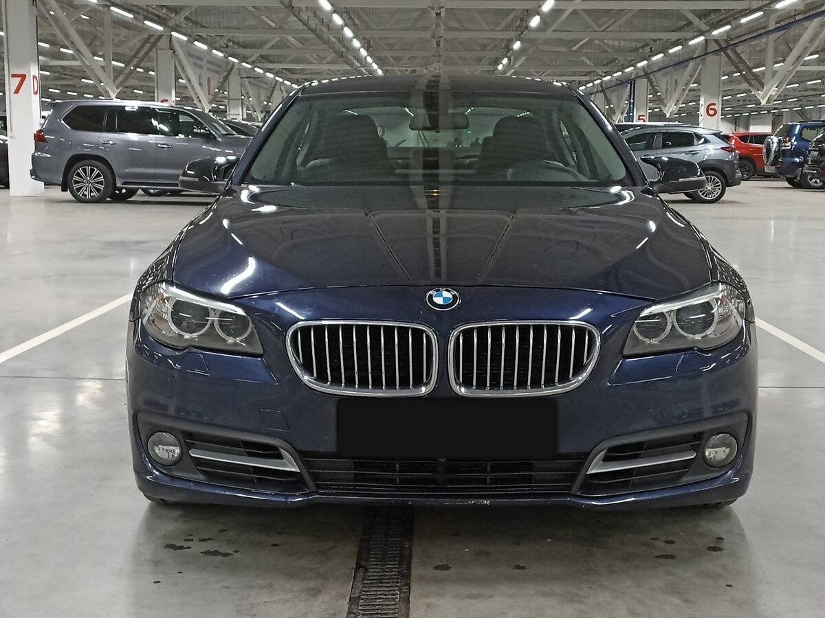 BMW 5 серии с пробегом — 2015 год. Фото: #1