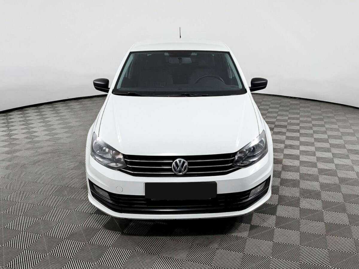Volkswagen Polo с пробегом — 2019 год. Фото: #1