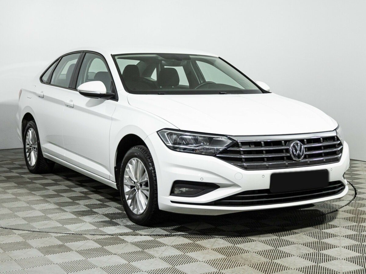Volkswagen Jetta с пробегом — 2020 год. Фото: #2