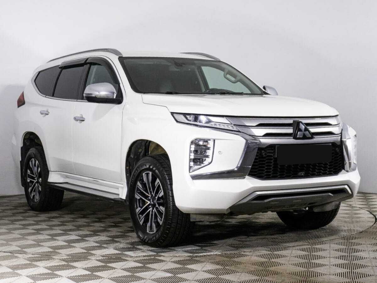 Mitsubishi Pajero Sport с пробегом — 2021 год. Фото: #2