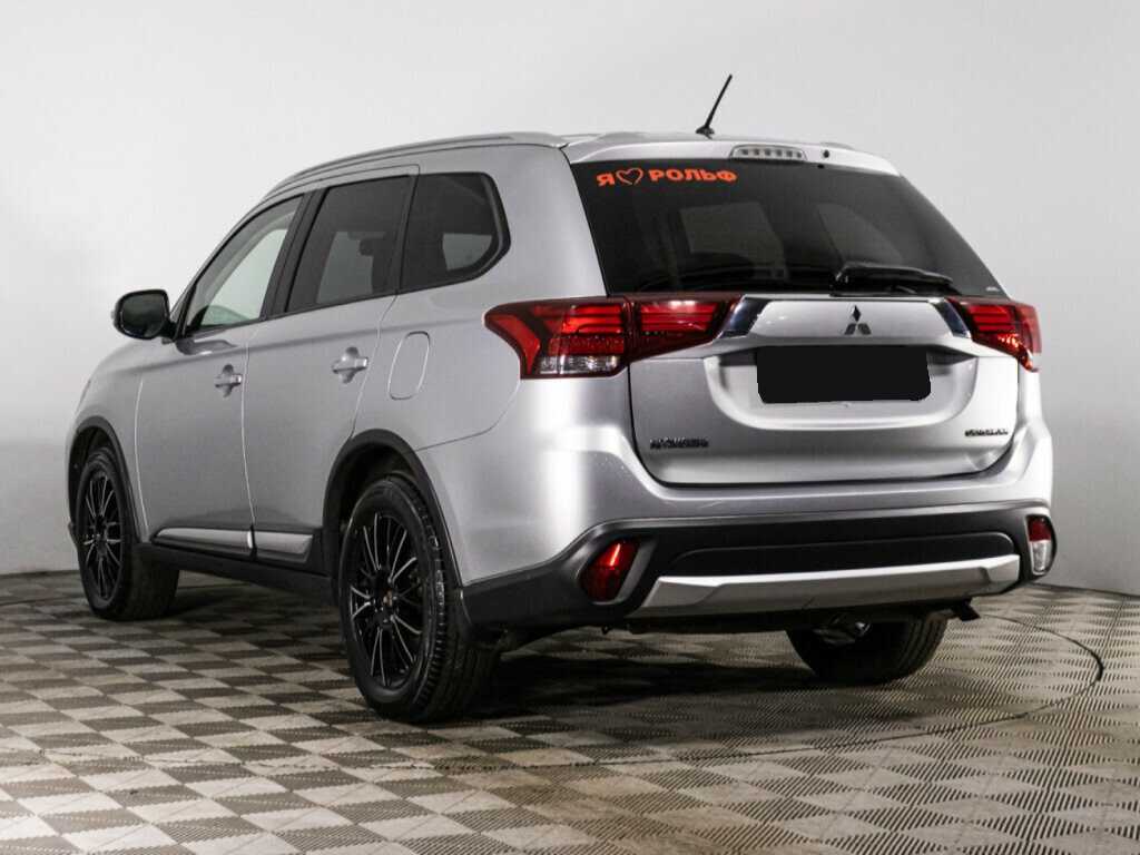 Mitsubishi Outlander с пробегом — 2016 год. Фото: #6