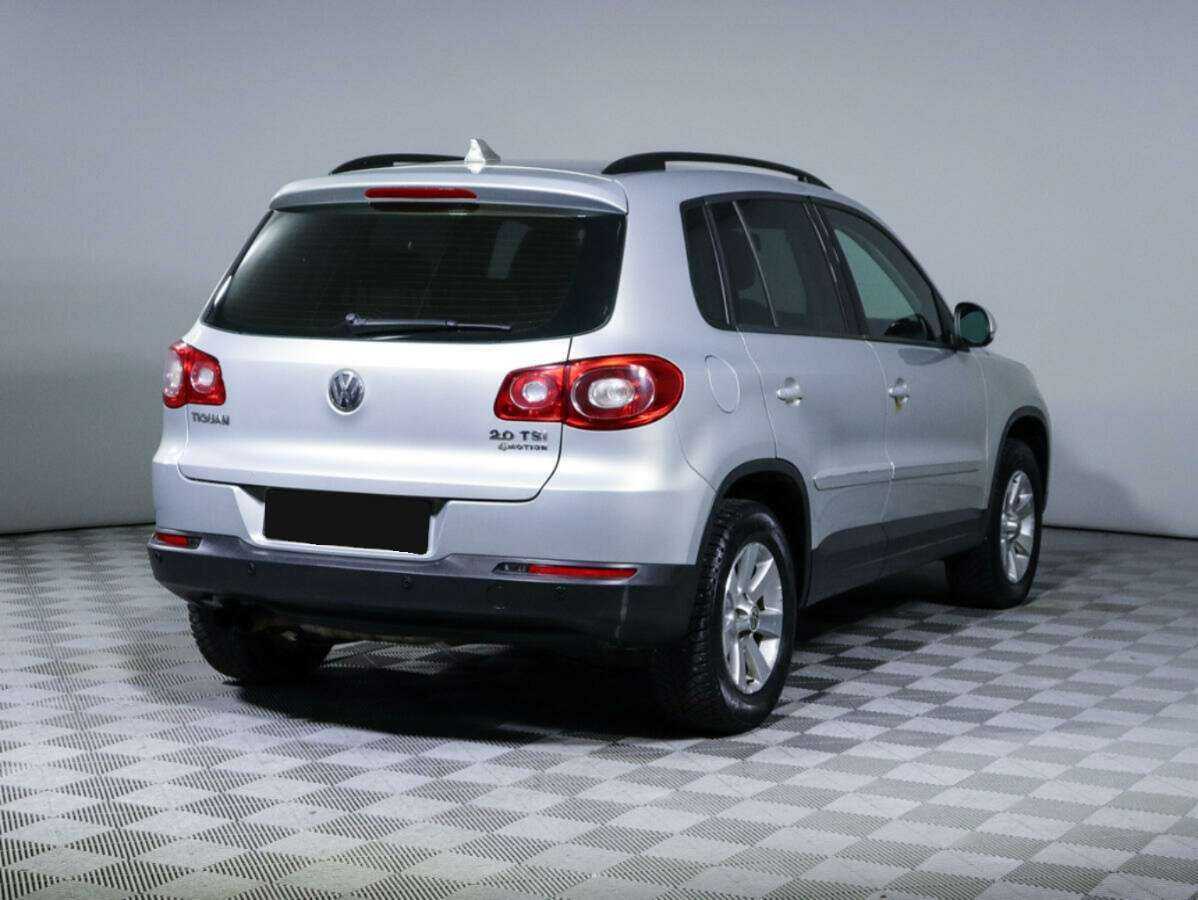 Volkswagen Tiguan с пробегом — 2011 год. Фото: #4