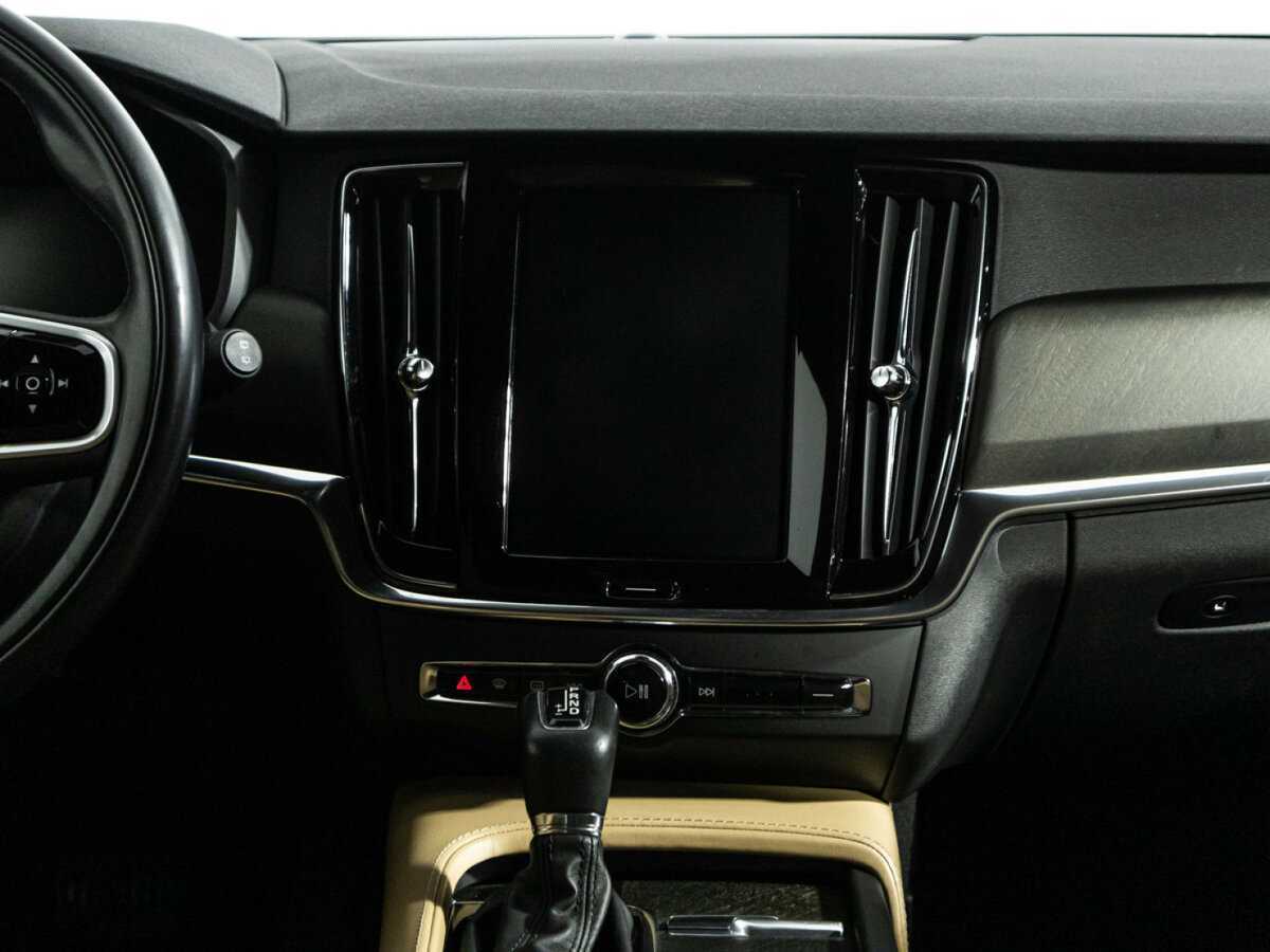 Volvo V90 Cross Country с пробегом — 2019 год. Фото: #13