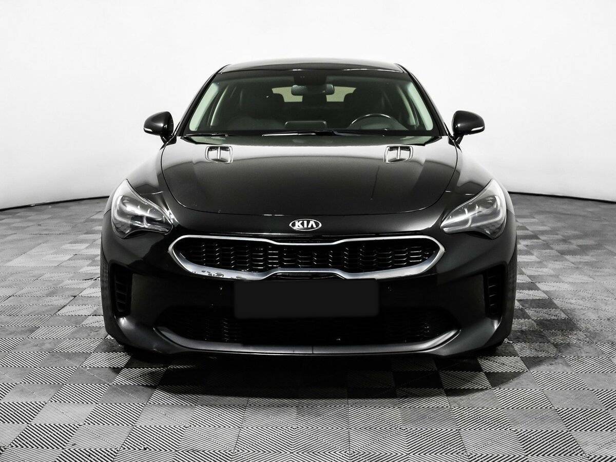 Kia Stinger с пробегом — 2018 год. Фото: #1