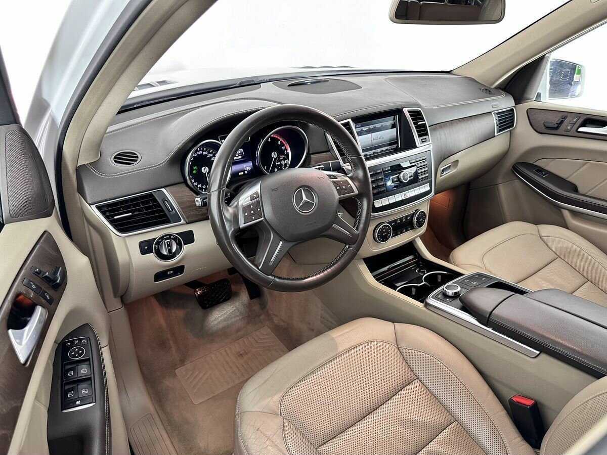 Mercedes-Benz GL-Класс с пробегом — 2014 год. Фото: #6