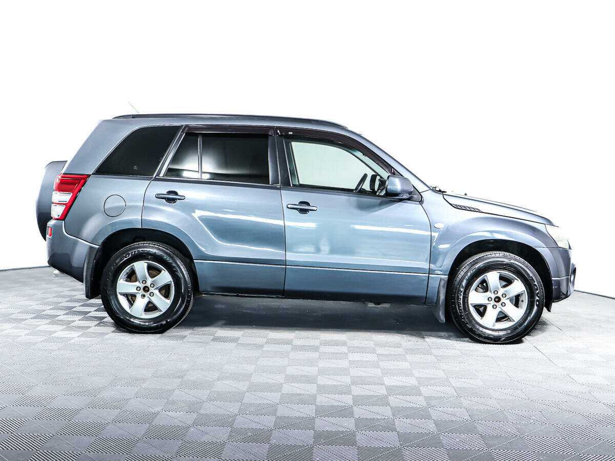 Suzuki Grand Vitara с пробегом — 2006 год. Фото: #2