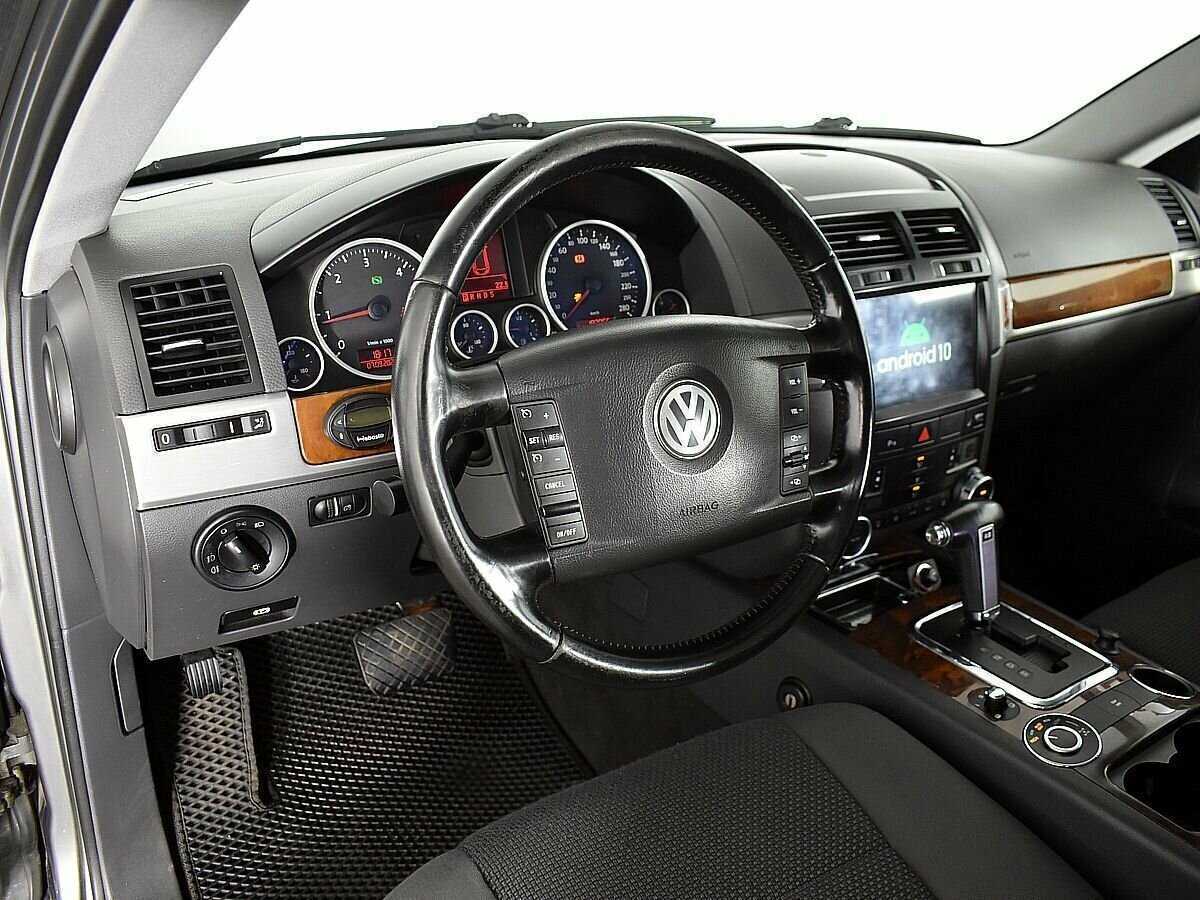 Volkswagen Touareg с пробегом — 2008 год. Фото: #6