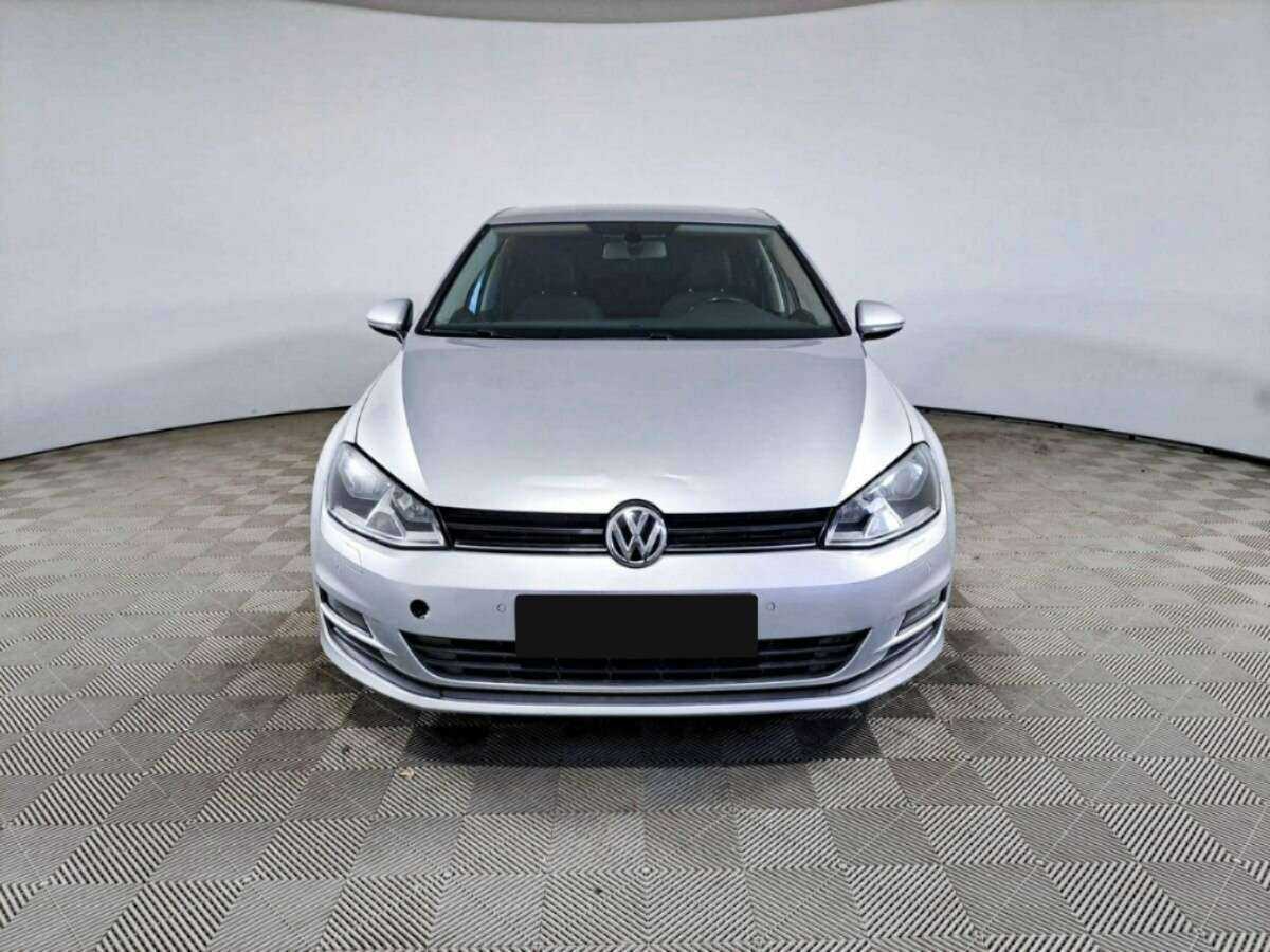 Volkswagen Golf с пробегом — 2013 год. Фото: #1