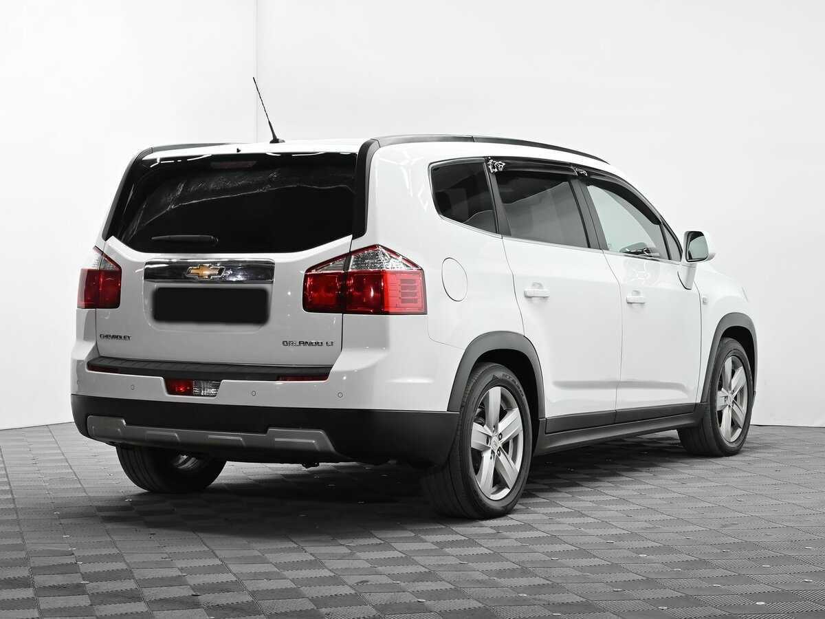 Chevrolet Orlando с пробегом — 2012 год. Фото: #3