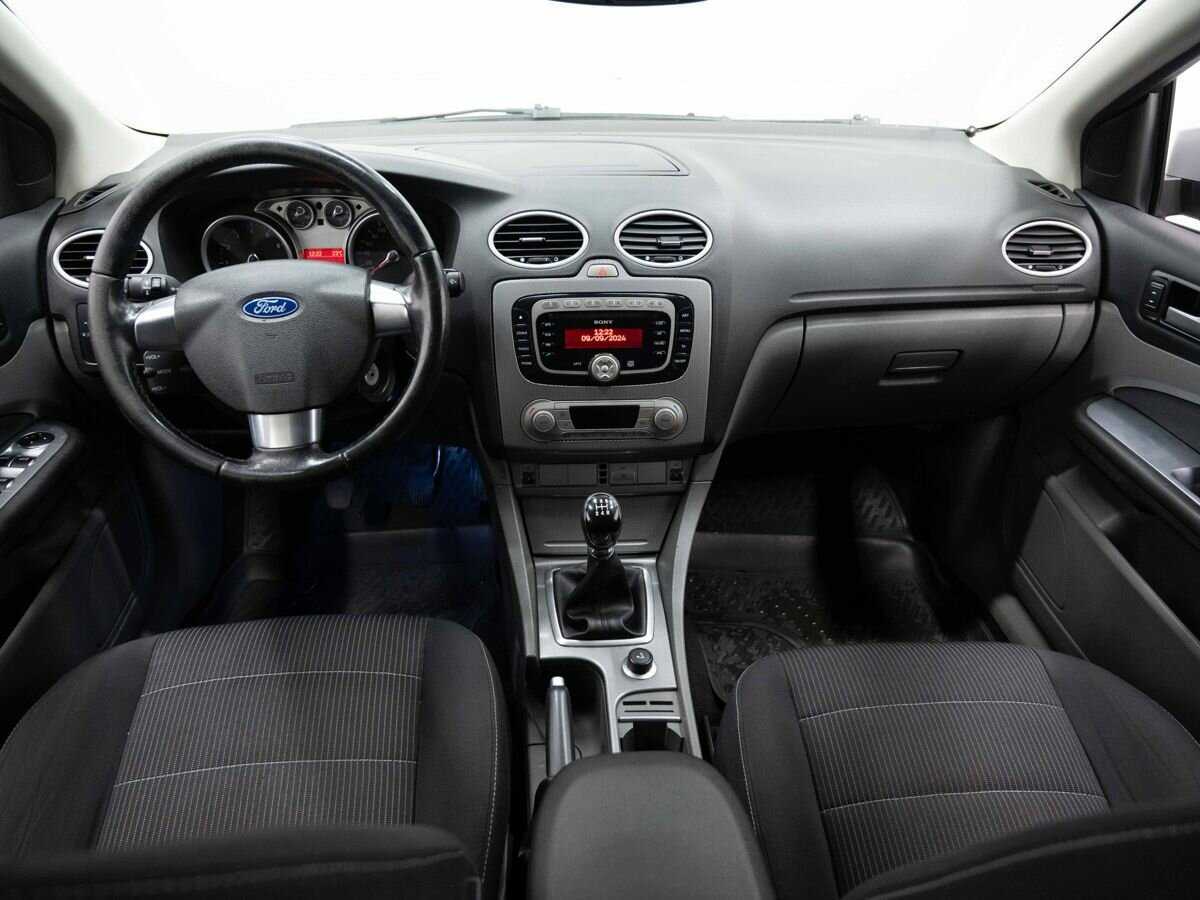 Ford Focus с пробегом — 2009 год. Фото: #12