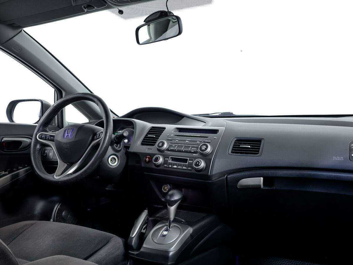 Honda Civic с пробегом — 2008 год. Фото: #8