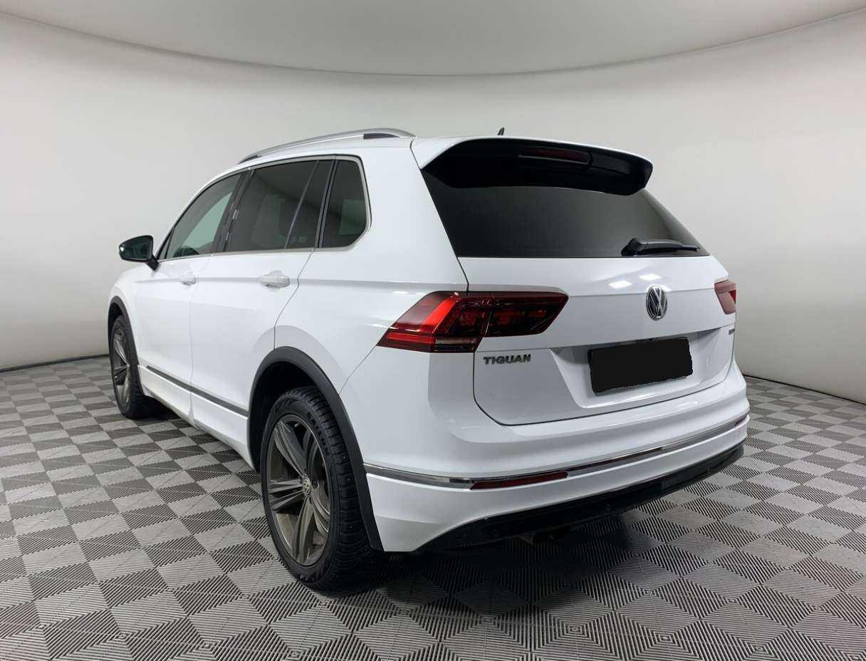 Volkswagen Tiguan с пробегом — 2018 год. Фото: #6