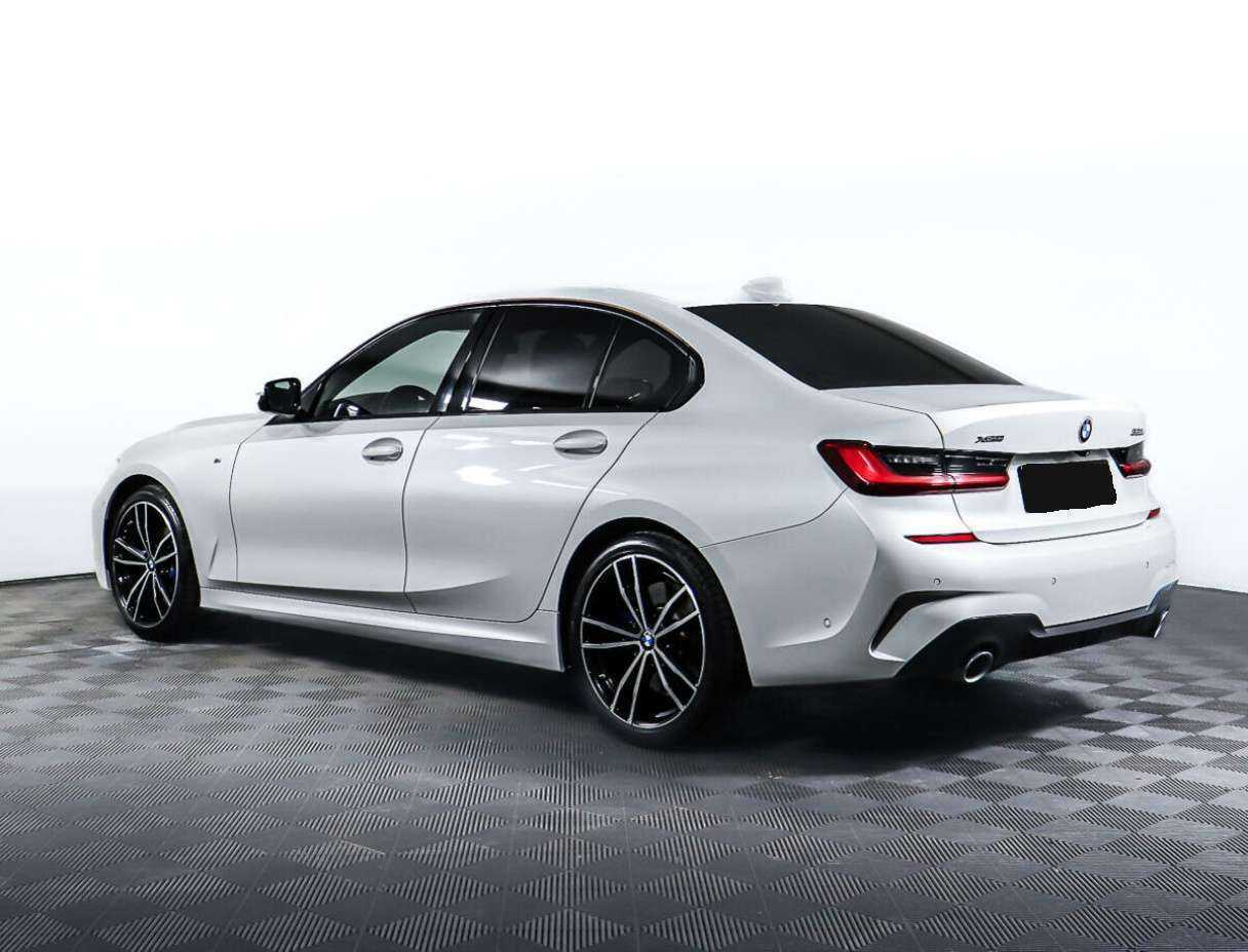 BMW 3 серии с пробегом — 2019 год. Фото: #6