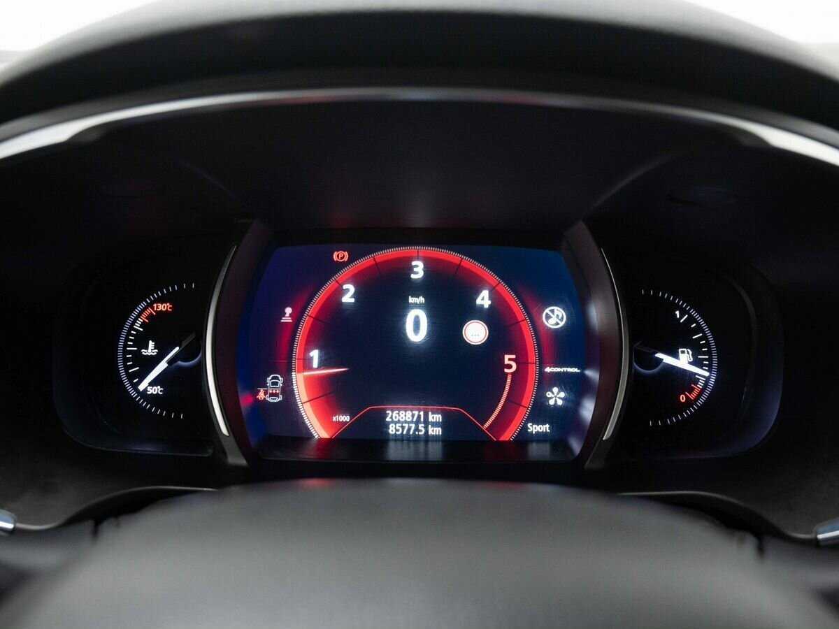 Renault Talisman с пробегом — 2017 год. Фото: #18