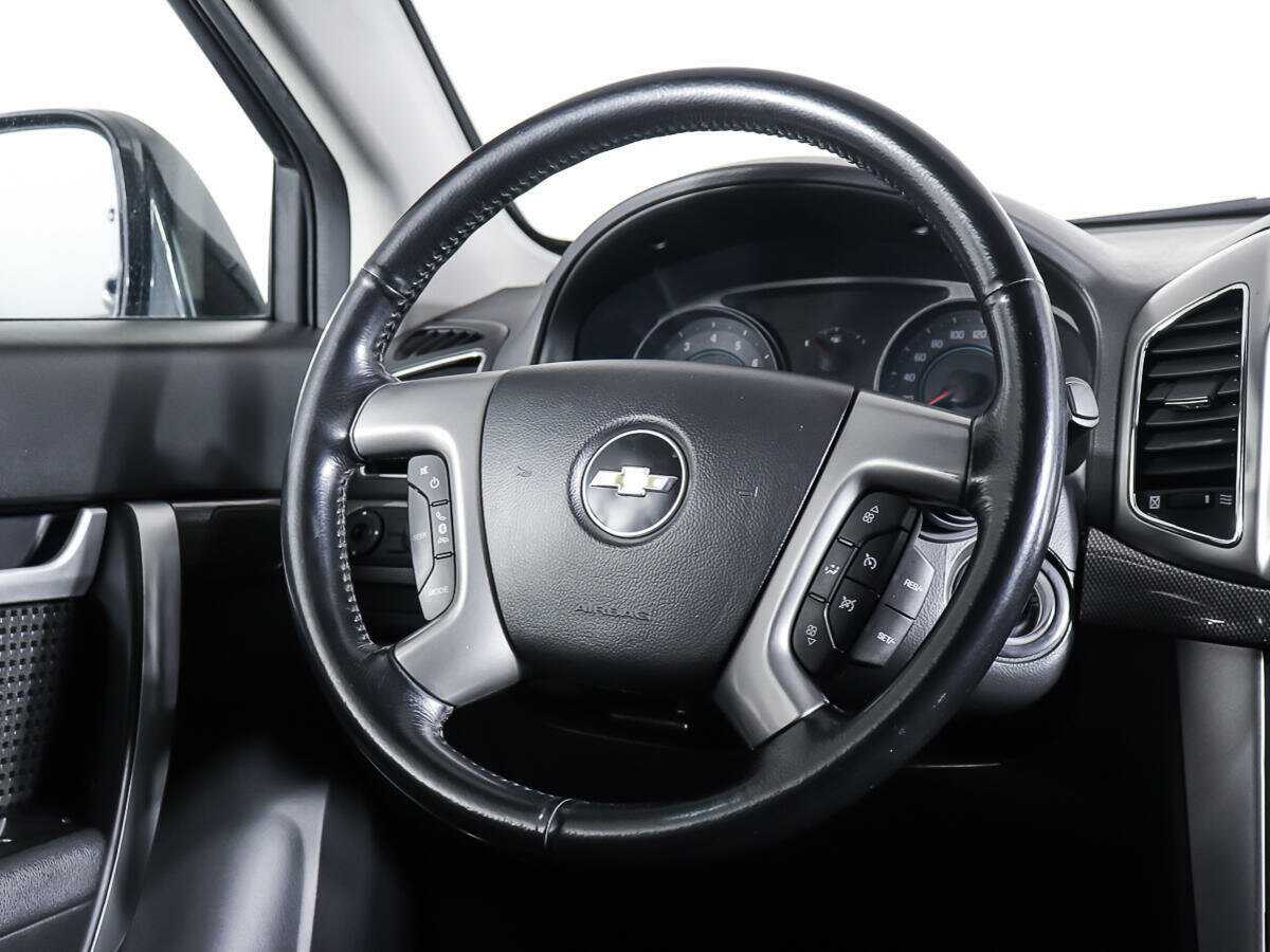 Chevrolet Captiva с пробегом — 2013 год. Фото: #15