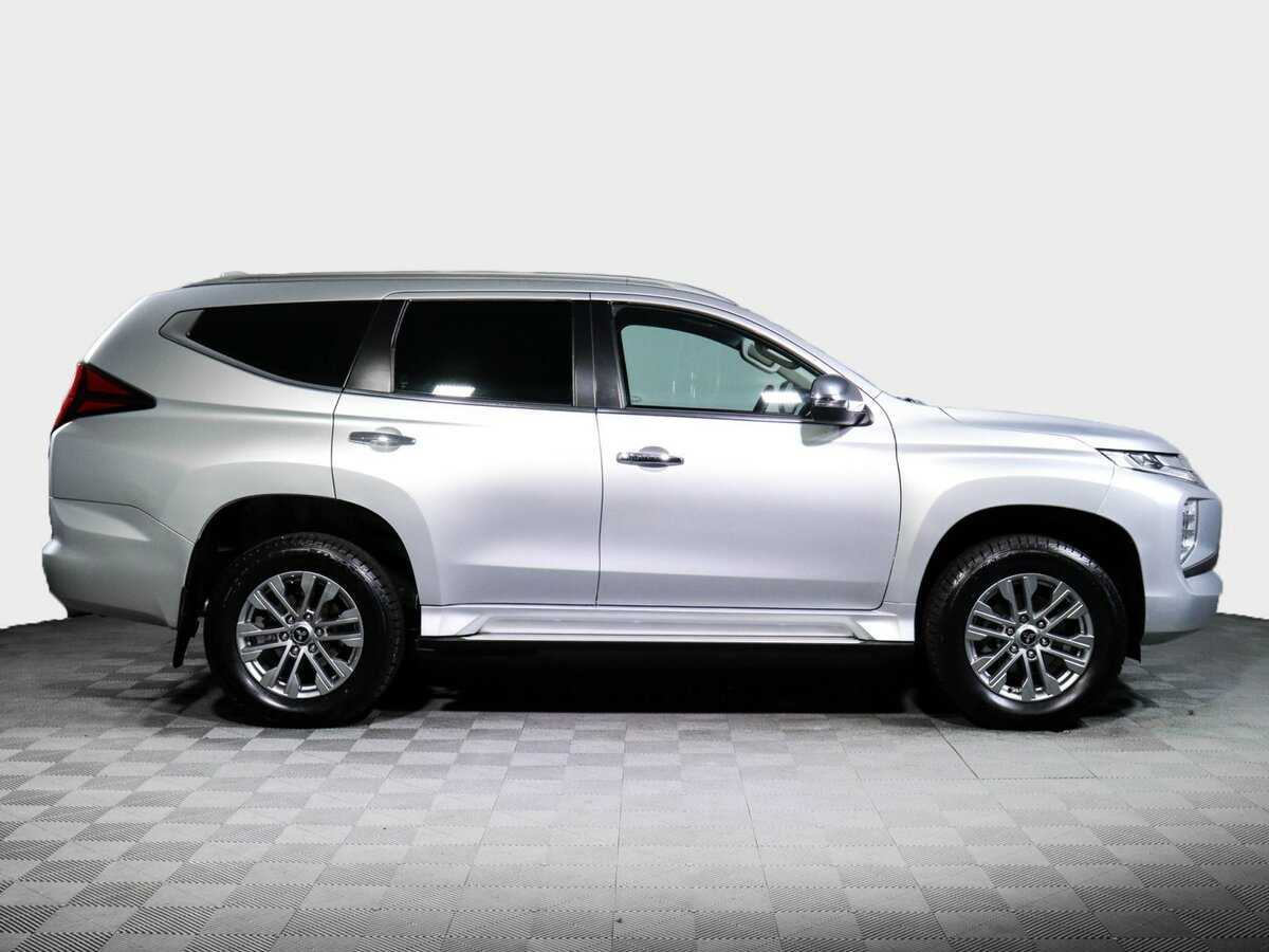 Mitsubishi Pajero Sport с пробегом — 2021 год. Фото: #3