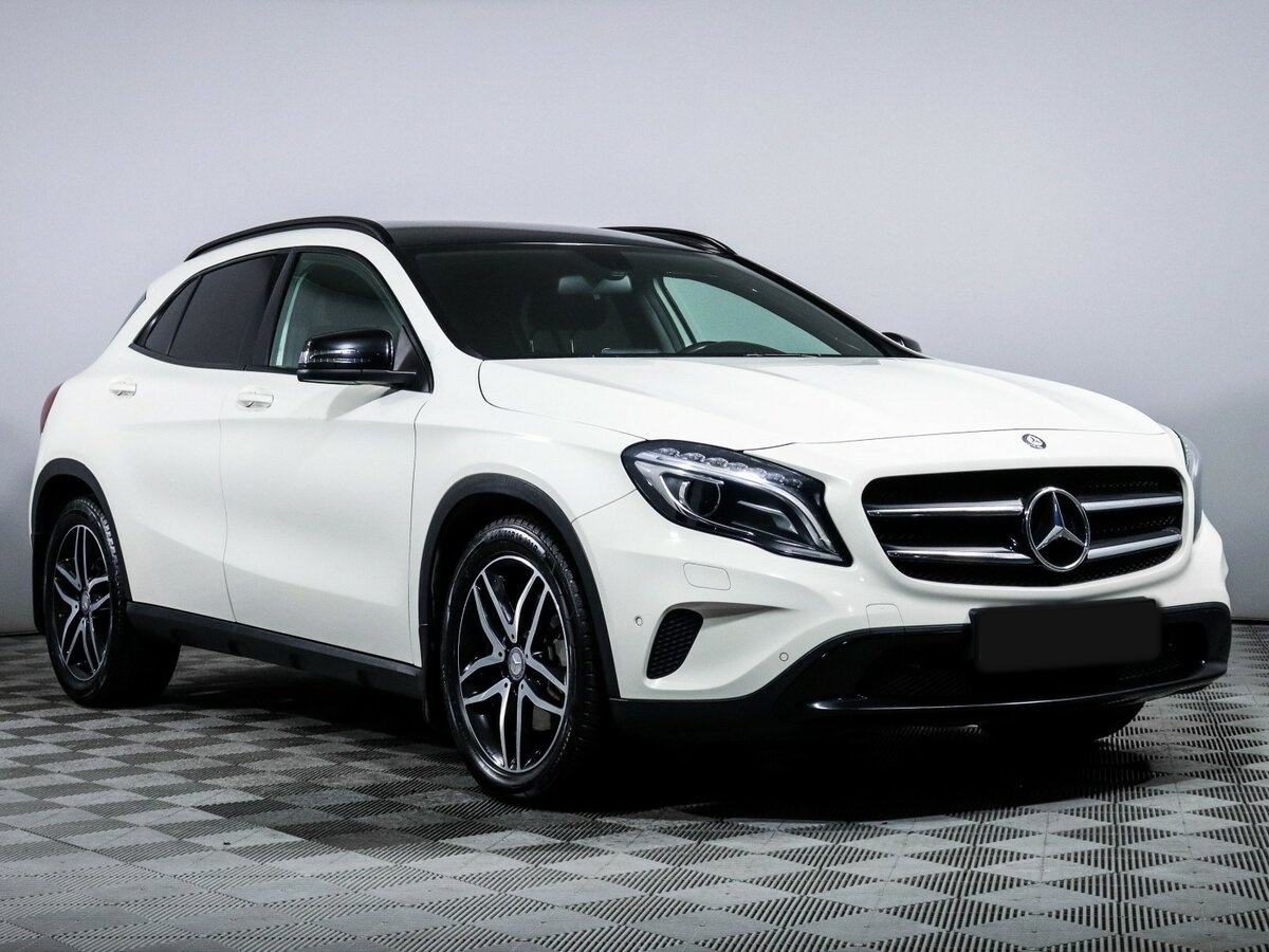 Mercedes-Benz GLA с пробегом — 2015 год. Фото: #2